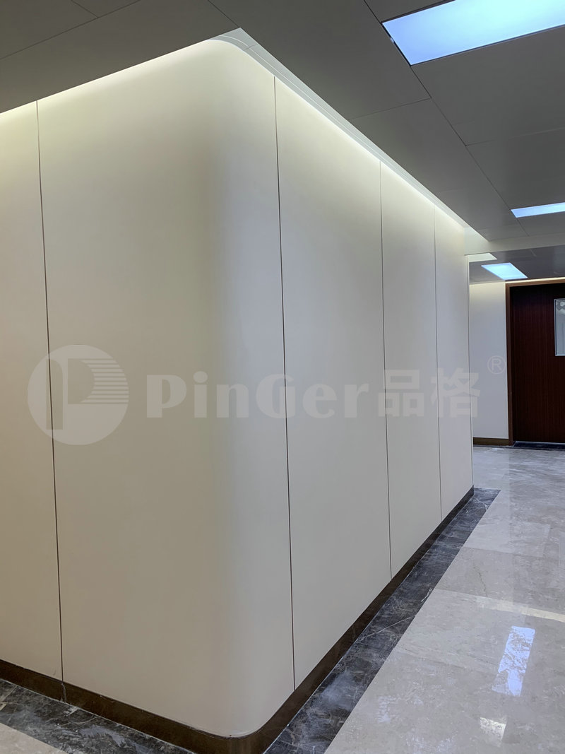 Panneau mural Pinger de 0,8 mm