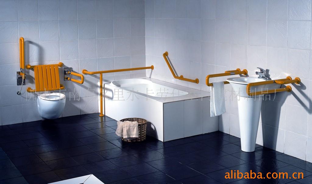 Quelles barres d’appui devraient être placées dans les salles de bains pour personnes âgées ?