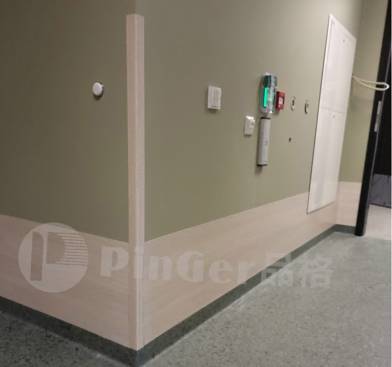 Protection d'angle murale Pinger